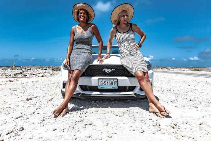 Sarah-Quita and Oda Johanne (right)