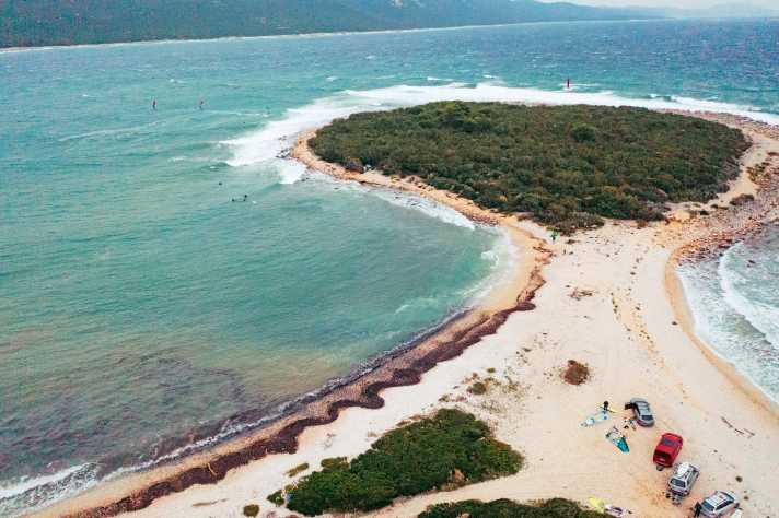 surf/07_web_DJI_0386