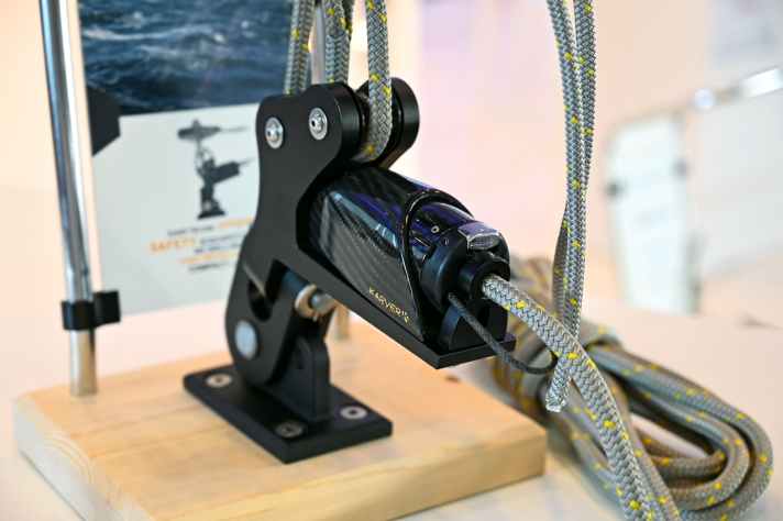 Ferrure de carver