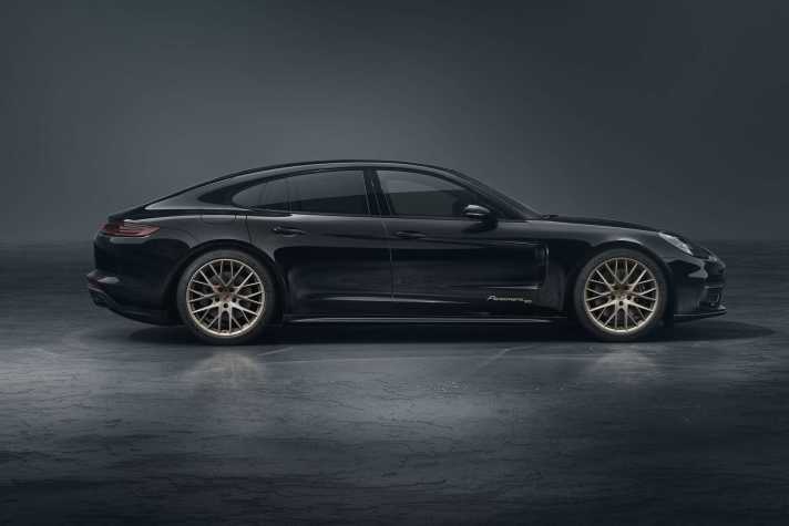 2019_10_S19_5555_a5_rgb