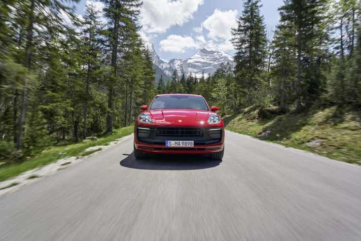 2021_07_neue-Porsche-Macan-Front
