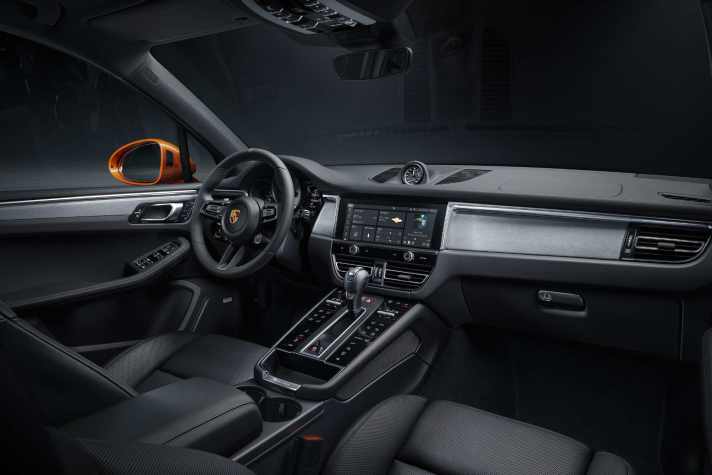 2021_07_neue-Porsche-Macan-Interieur