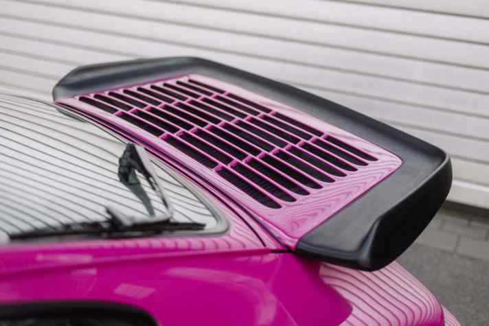 2022_01_964-TURBO-2-Heckflügel-Sternrubin