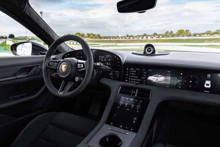 2023_12_171121_HM_132834