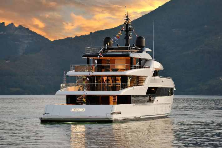 Auf der Superyacht ist Platz für zehn Übernachtungsgäste.