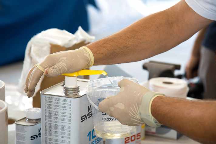 Mixing epoxy