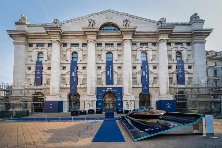 boot/piazza-affari-ferretti-group_04cc839ec852c48ee5dd1550e7458bc6