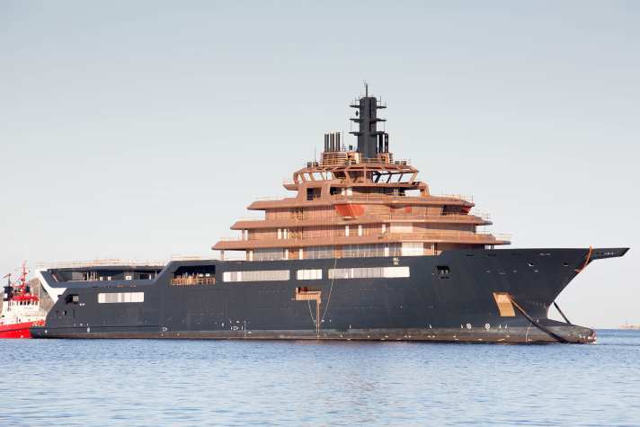 Norwegian-Romanian giant: at 182.90 metres, "REV" will be the largest yacht in the world when it is delivered in 2020. | n.