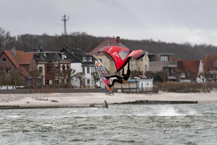 Wingen mit einem Windsurfboard ist definitiv möglich!