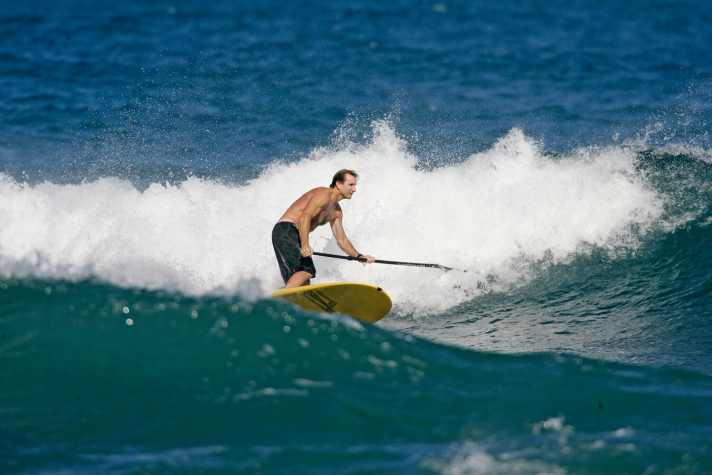 "Freunde dich erst mit der Welle an und steigere dann deine Radien zur Welle" Robby Naish.