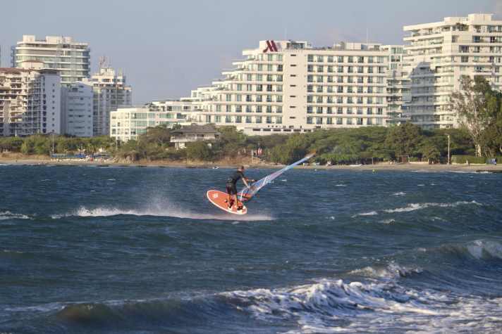 The urban spots near Santa Marta are easily accessible by Colombian standards and therefore very user-friendly.