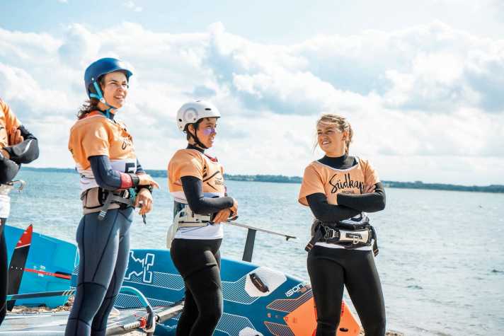 Beim Racer of the Sea gibt Lina Vorbereitungscamps für Frauen.