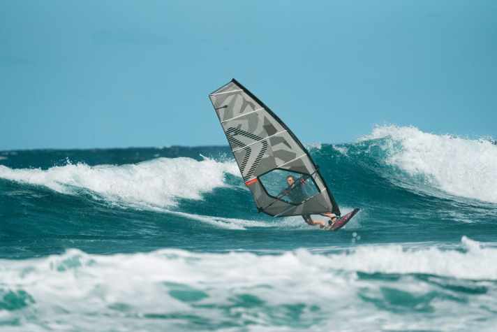 The reef at Sea Horse Ranch proved to be the ultimate wave spot for the crew. Here, the east wind blows side-shore over the steep waves.