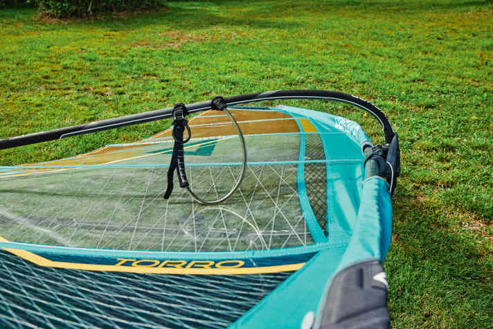 Freemoving sail with low profile