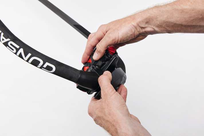 Integrated adapters for thin RDM masts are standard on most forks - but there are exceptions.