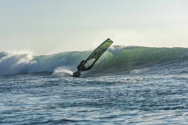 Difficult conditions in the first rounds