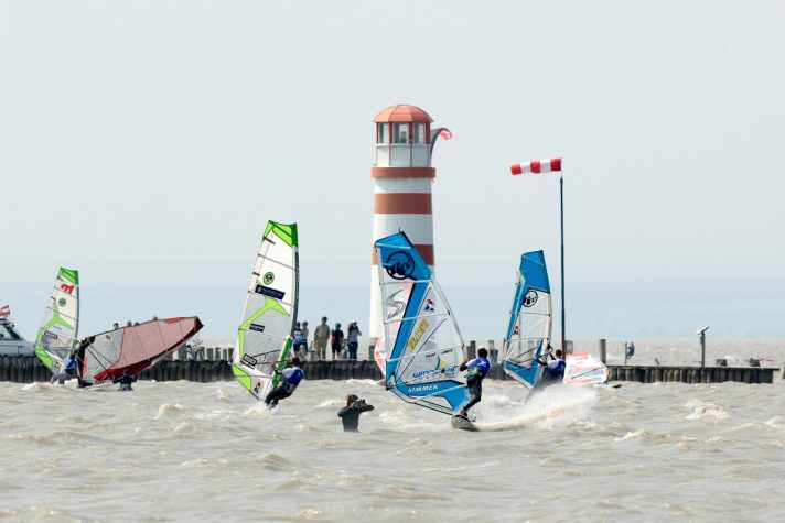 surf/M3183522