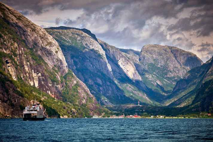 Lysebotn and Kjeragbolten