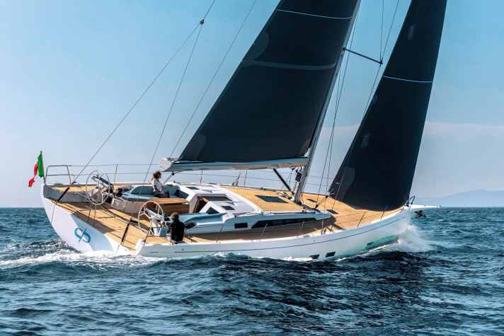 Grand Soleil 52: Rumpflänge 16,20 m; Breite 5,15 m; Gewicht 16,5 t; ab 819.900 Euro.