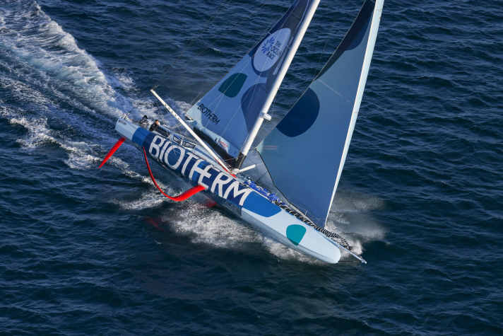 Nach dem “Raketenstart” ins Ocean Race kommen “Biotherm”-Skipper Paul Meilhat und seine Crew langsam in den Rhythmus. Angepeilt ist eine steile Lernkurve mit dem jüngsten Boot der Imoca-Flotte