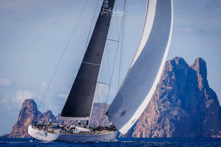 Le Swan 115 "Moat" était en tête après deux courses