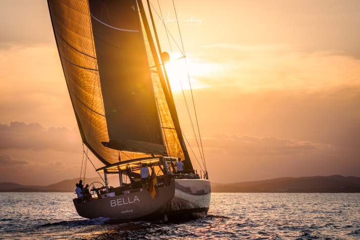 The Hamburg "Bella II" off Ibiza | Copyright: Nico Martinez/Martinez Studio