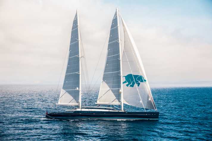 The "Aquijo" measures 4,400 square metres of sail area