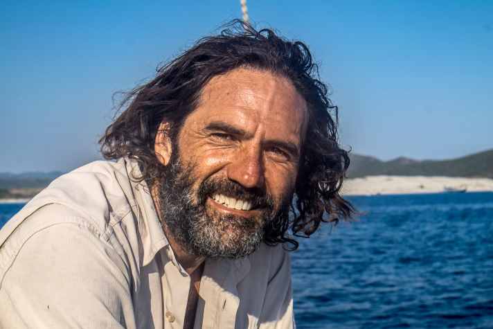 Il proprietario di Tiki Mark Seisun