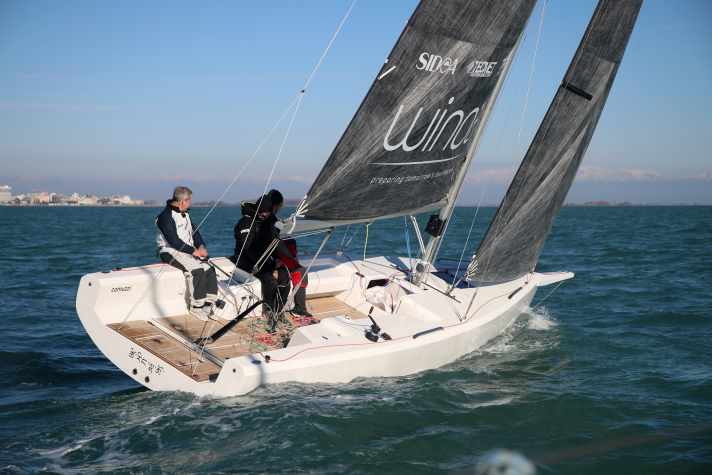 Comuzzi C32 TEST