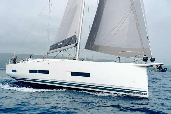 Sailing the HANSE YACHTS 510. Ludovic FRUCHAUD yachting photographer