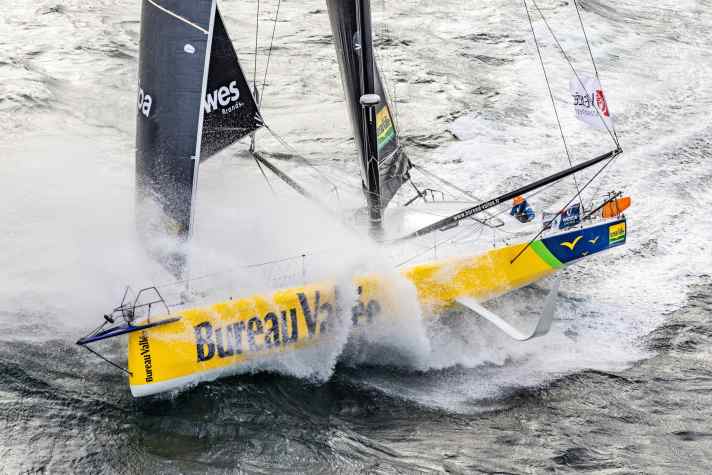   Louis Burton's ex-"Bureau Vallée 2" now belongs to Pip Hare and her team