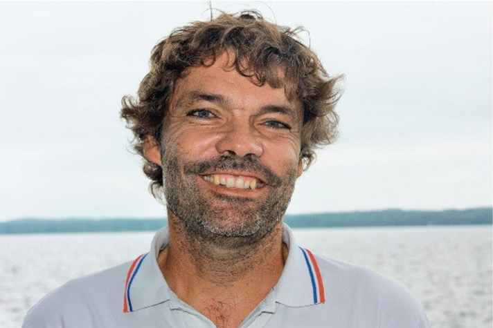   Ha accettato il premio presso il municipio di Amburgo a nome di Dieter Schön e della troupe di "Momo": Markus Wieser