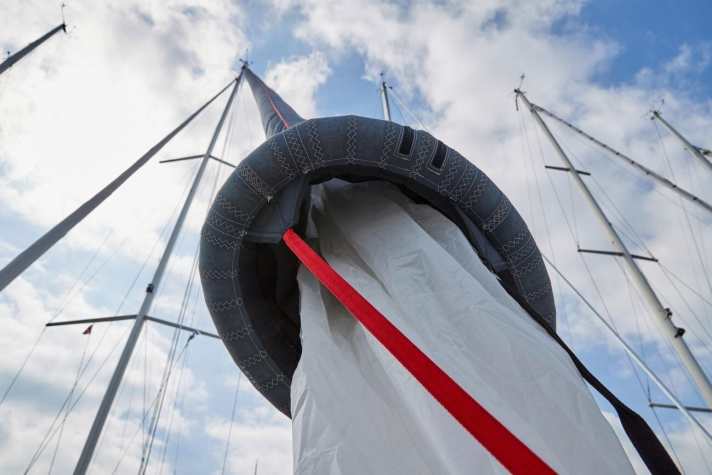   The design of the hose inlet has a major influence on the function of the system, here an inflatable version from Oxley