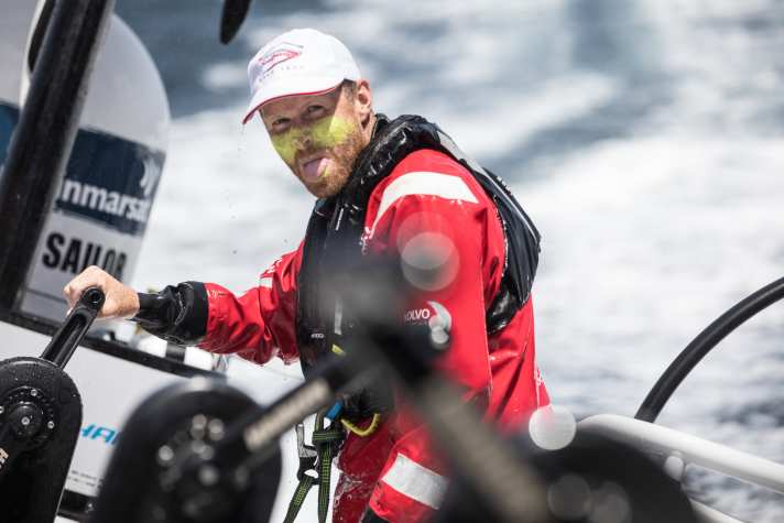   Pete Cummings bei seiner ersten Etappe für David Witts Team Sun Hung Kai / Scallywag, die bislang besser hätte laufen können…