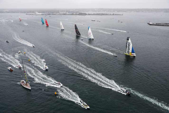   That's what it looked like shortly after the start: Brunel led from the start, but the two regularly strong red boats from Mapfre and Dongfeng were still a long way off their later results in 5th and 7th place