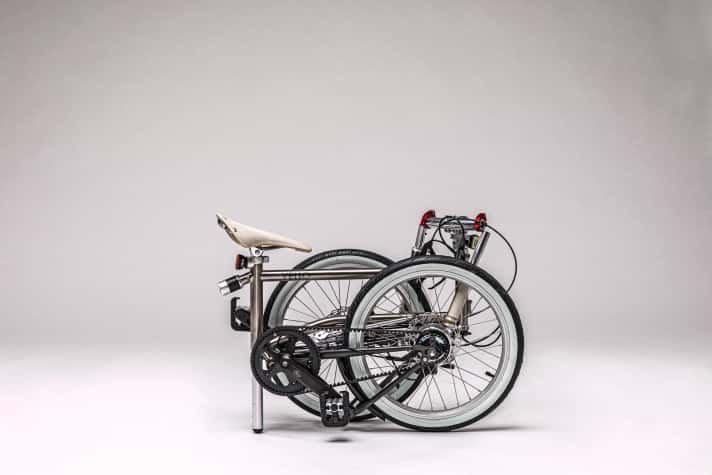   Das Vello-Rad soll durch einen äußerst ausgeklügelten Faltmechanismus besonders wenig Platz in der Backskiste einnehmen