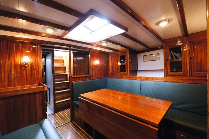 The saloon, which was refurbished in the style of the year of construction, was completed for this season