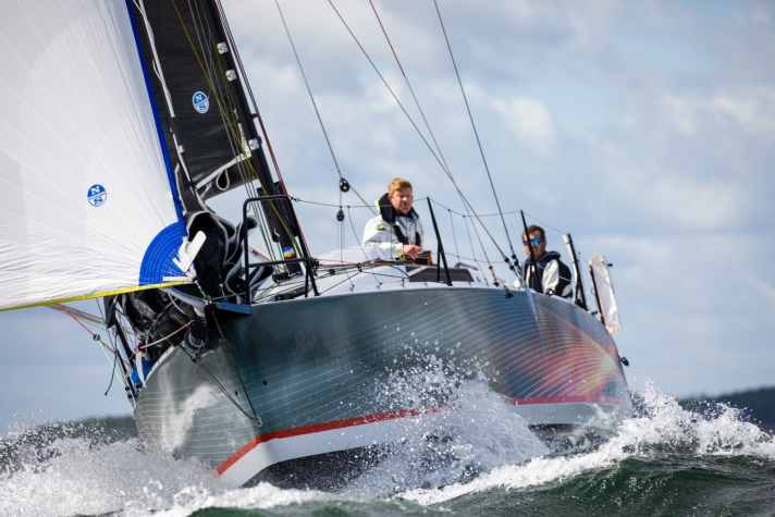   Michael Höfgen e Max Gurgel hanno abbandonato la gara con un guardaroba a brandelli e un occhio al prossimo Campionato del Mondo di Doublehanded in Svezia, ma si sono divertiti fino alla decisione finale.