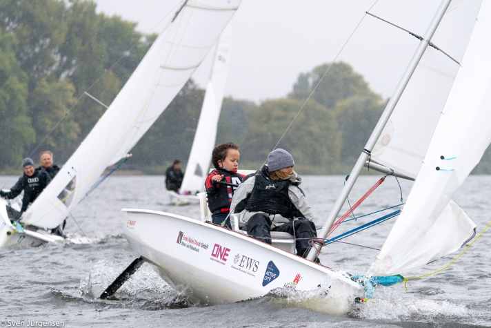 Exigeants et racés par vent plus fort : les bateaux SV/14 engagés au championnat du monde