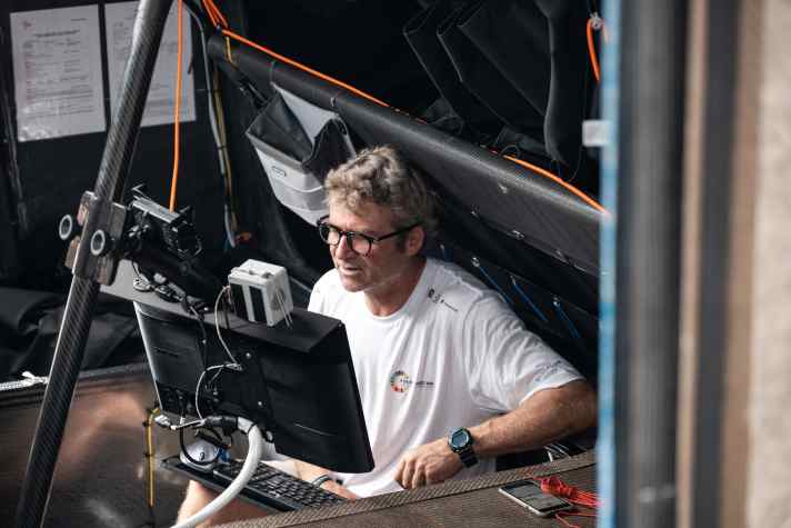 Brings a lot of sailing and technical experience as well as seniority to Team Malizia: Yann Eliès