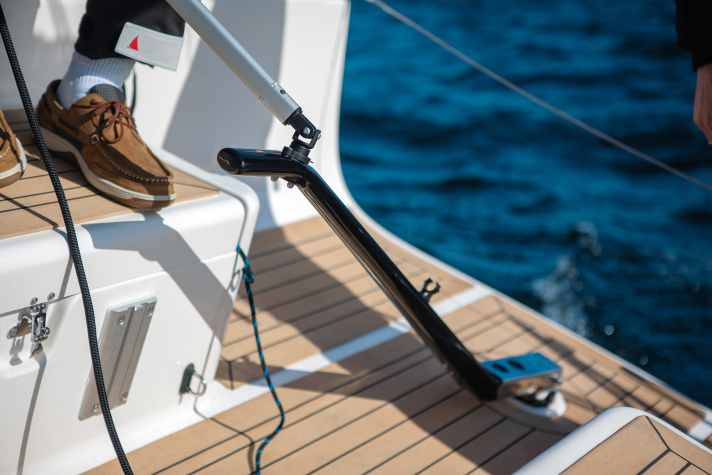 Squall handling, seamanship