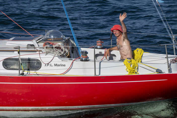 Pierre-André Huglo beim Start der Longue Route 2024 in Lorient.
