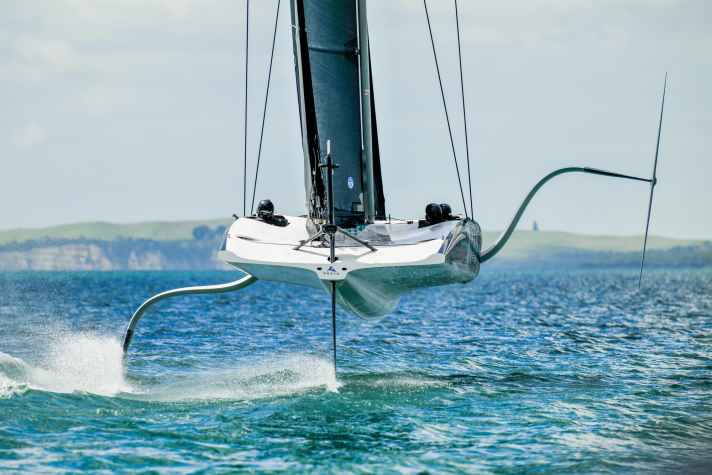Die AC40-Foiler für den America’s Cup der Jugend, der 2024 vor Barcelona ausgetragen wird 