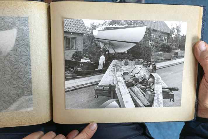 1971 verlässt das Boot den Gemüsegarten, die siebenjährige Bauphase ist abgeschlossen
