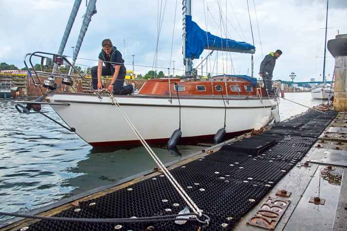 Old traps have no place as mooring lines