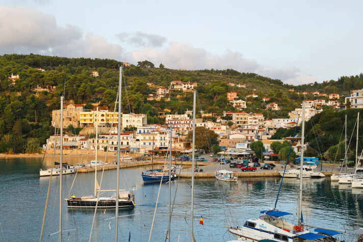 yacht/sporaden-patitiri-griechenland-2023-mst-9060_b9f5a16a58496534e8ad79d59044bb07