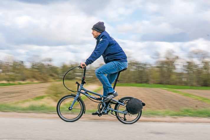 Das Modell Tern BYB P8 ist für sein gutes Packmaß bekannt: 80 x 39 x 54 cm