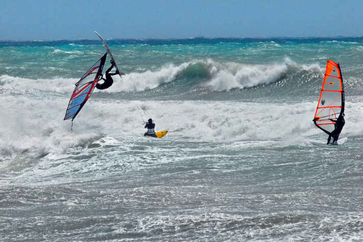   Puzziteddu Sinistra, the wave spot