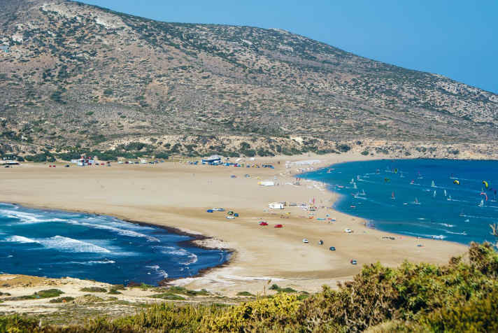 Wave and shallow water are only separated by a headland in Prasonisi