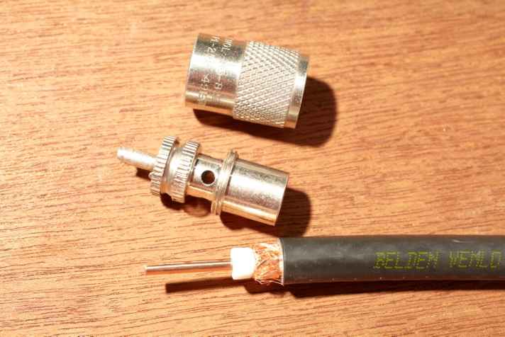   The right antenna canbel determines the reception quality of the VHF marine radio system